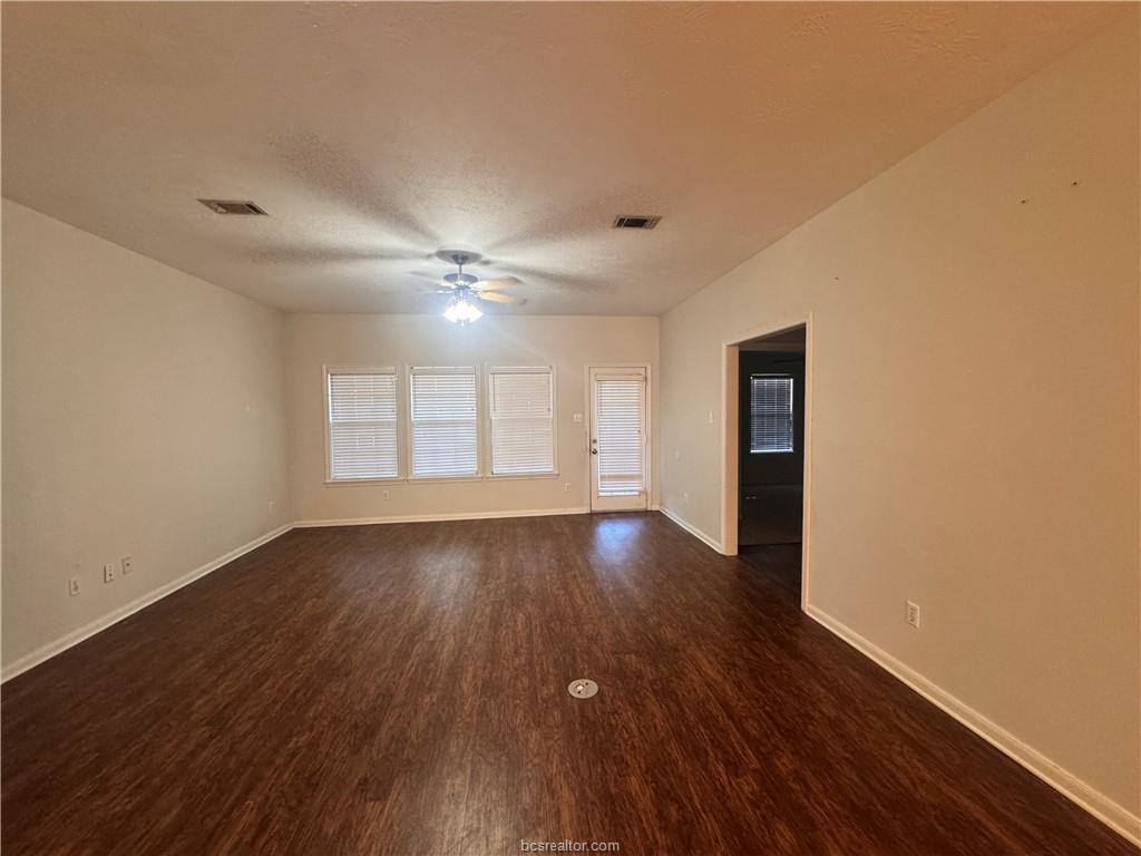 1204 Bayou Woods Drive, College Station, TX 77840