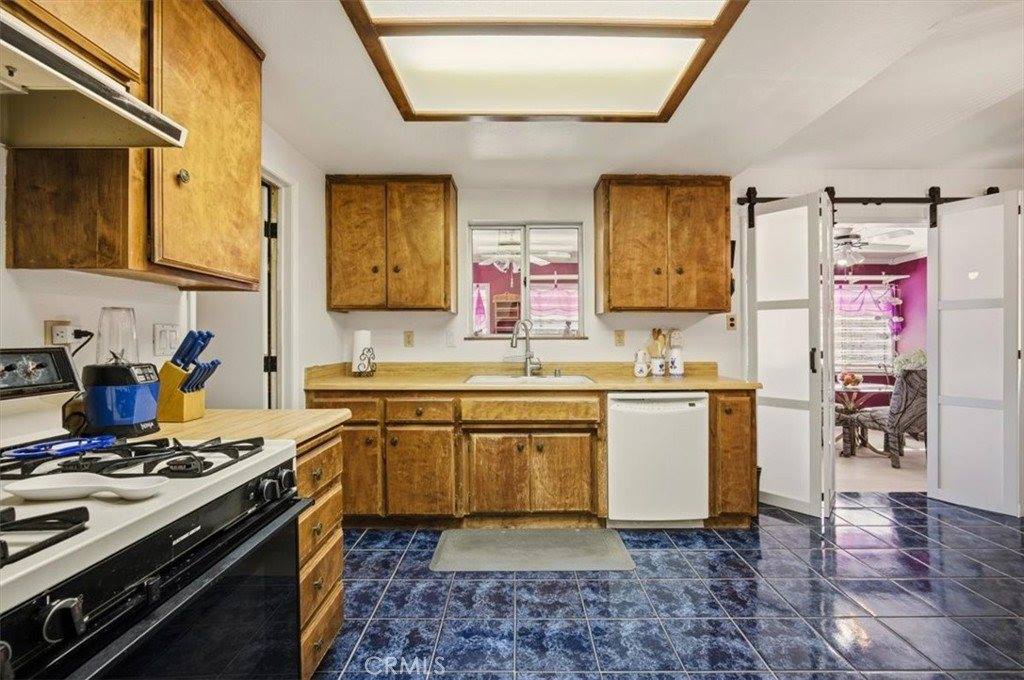 21215 Sandia, Apple Valley, CA 92308