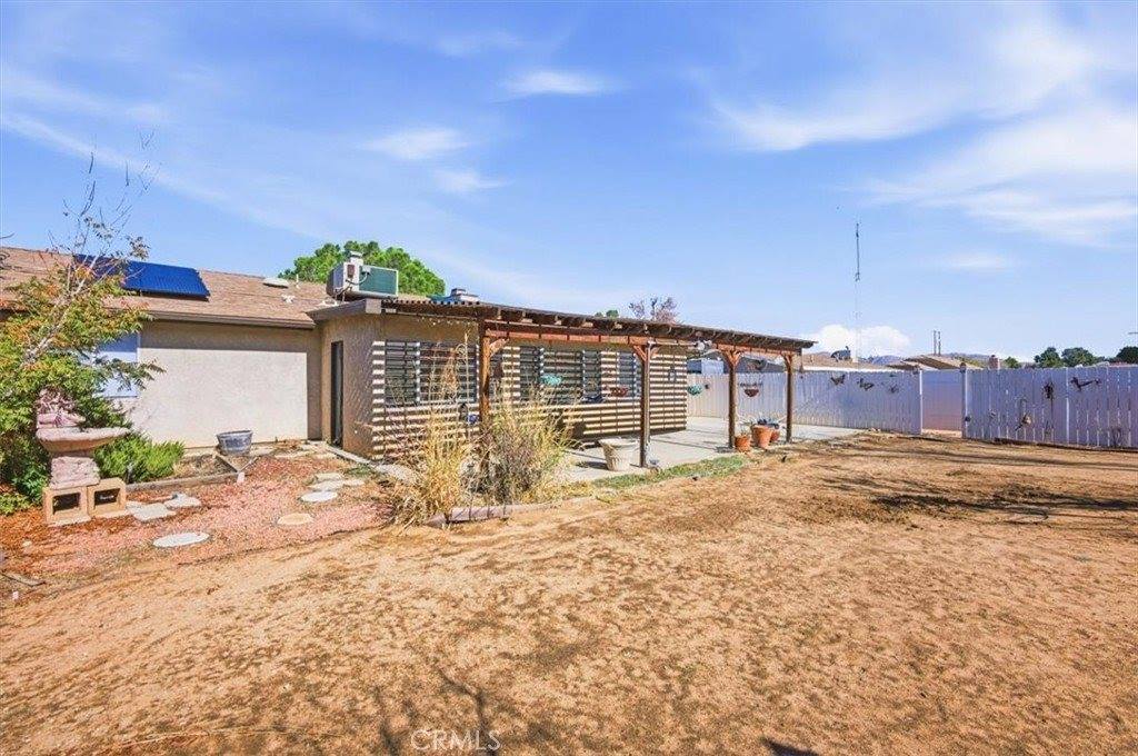 21215 Sandia, Apple Valley, CA 92308