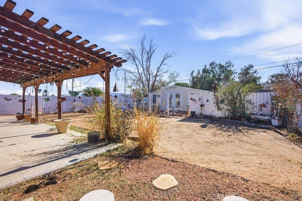 21215 Sandia, Apple Valley, CA 92308