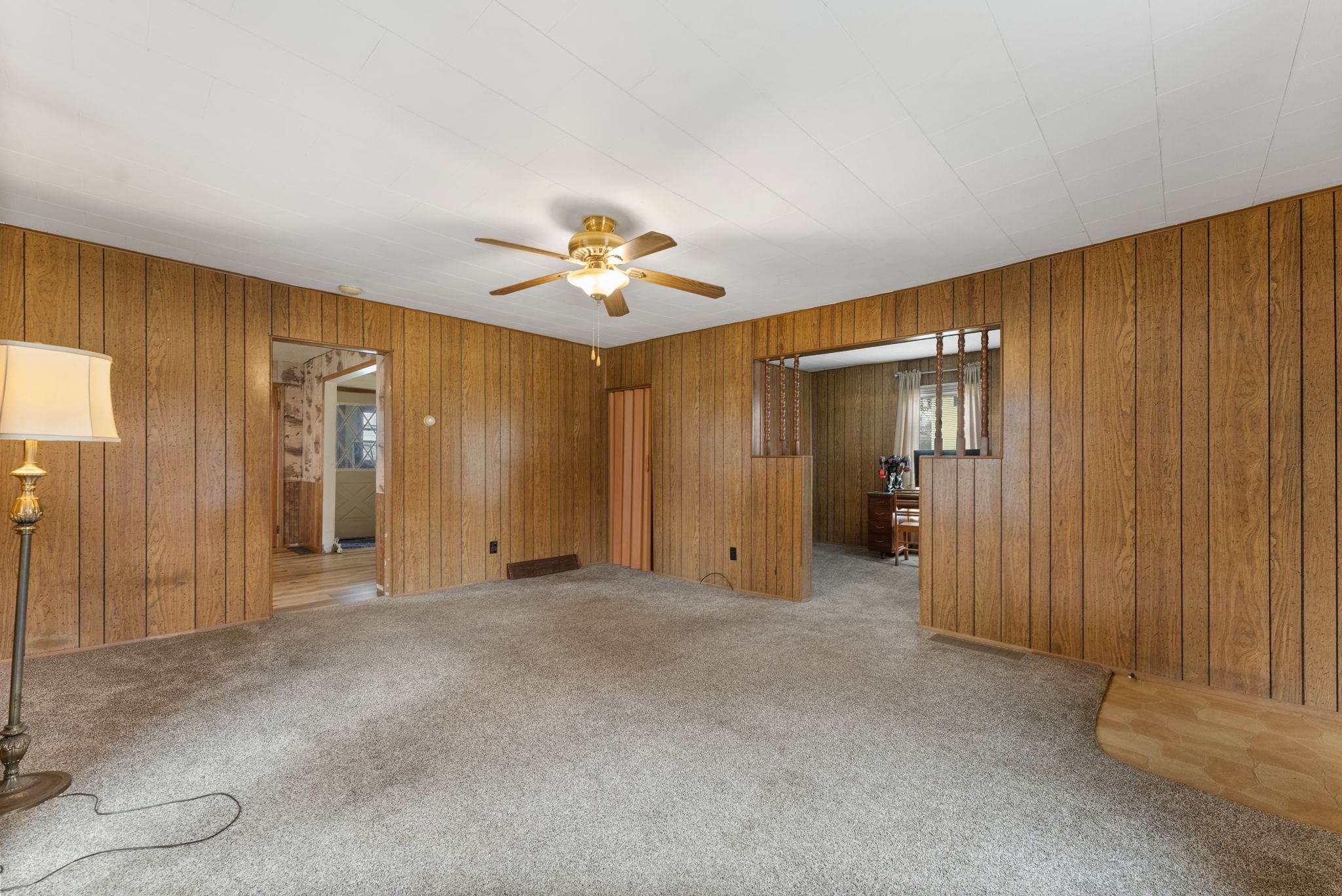 315 W Locust St, Cambridge, IL 61238