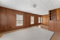 315 W Locust St, Cambridge, IL 61238