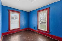 315 W Locust St, Cambridge, IL 61238