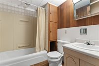 315 W Locust St, Cambridge, IL 61238