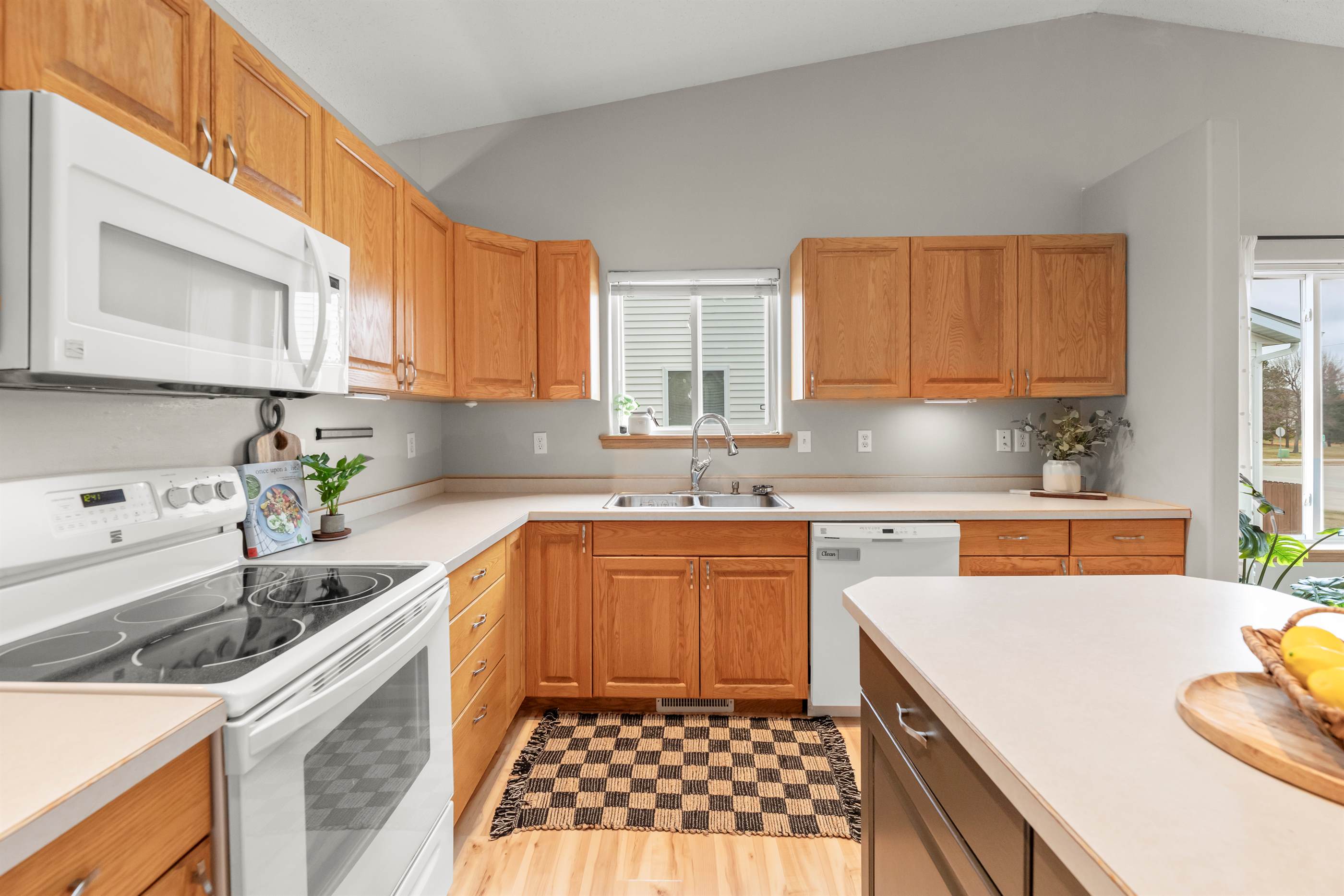 4318 39 1/2 Ave S, Fargo, ND 58104