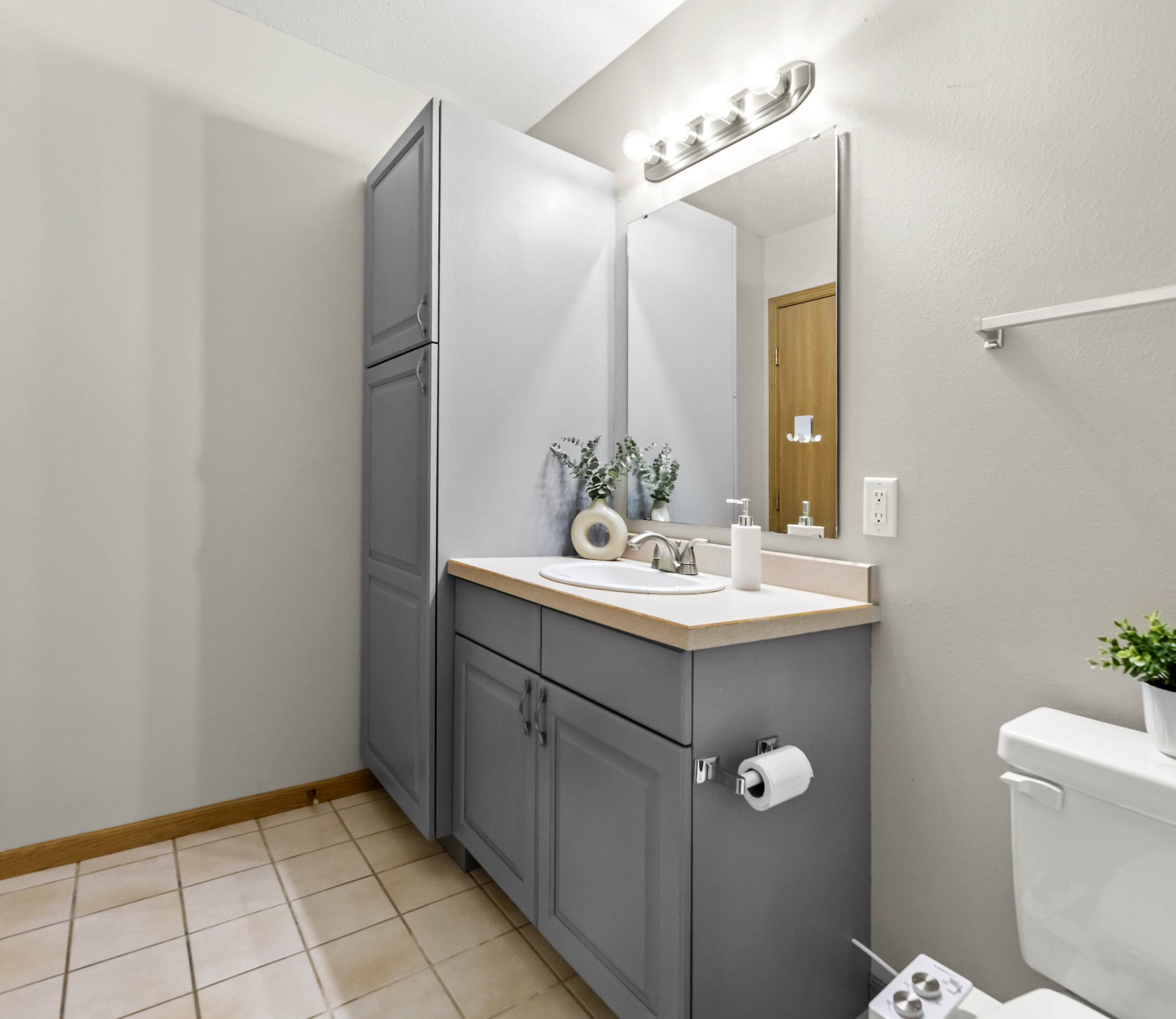 4318 39 1/2 Ave S, Fargo, ND 58104