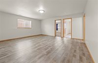 4318 39 1/2 Ave S, Fargo, ND 58104