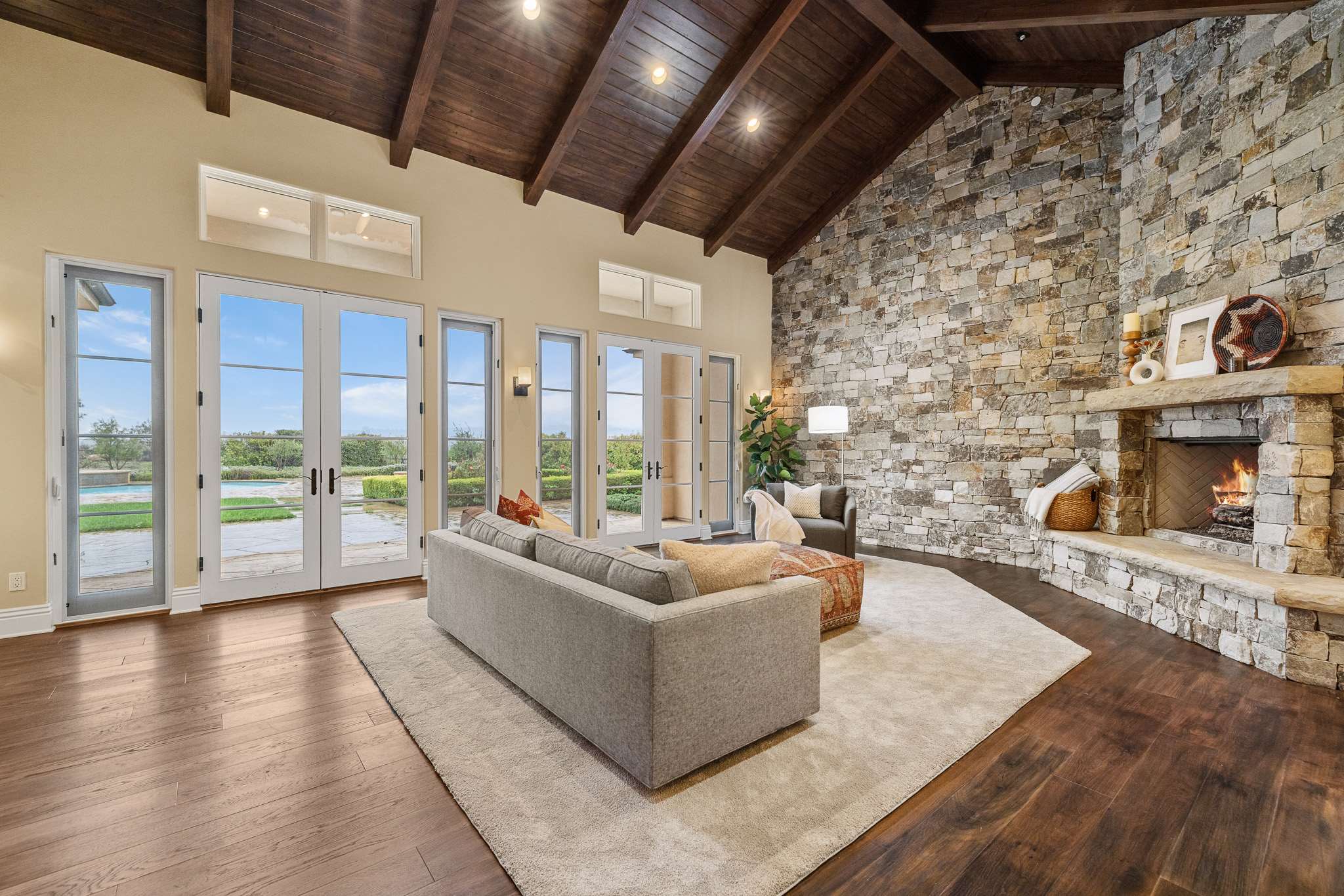 12750 Macdonald Drive, Ojai, CA 93023