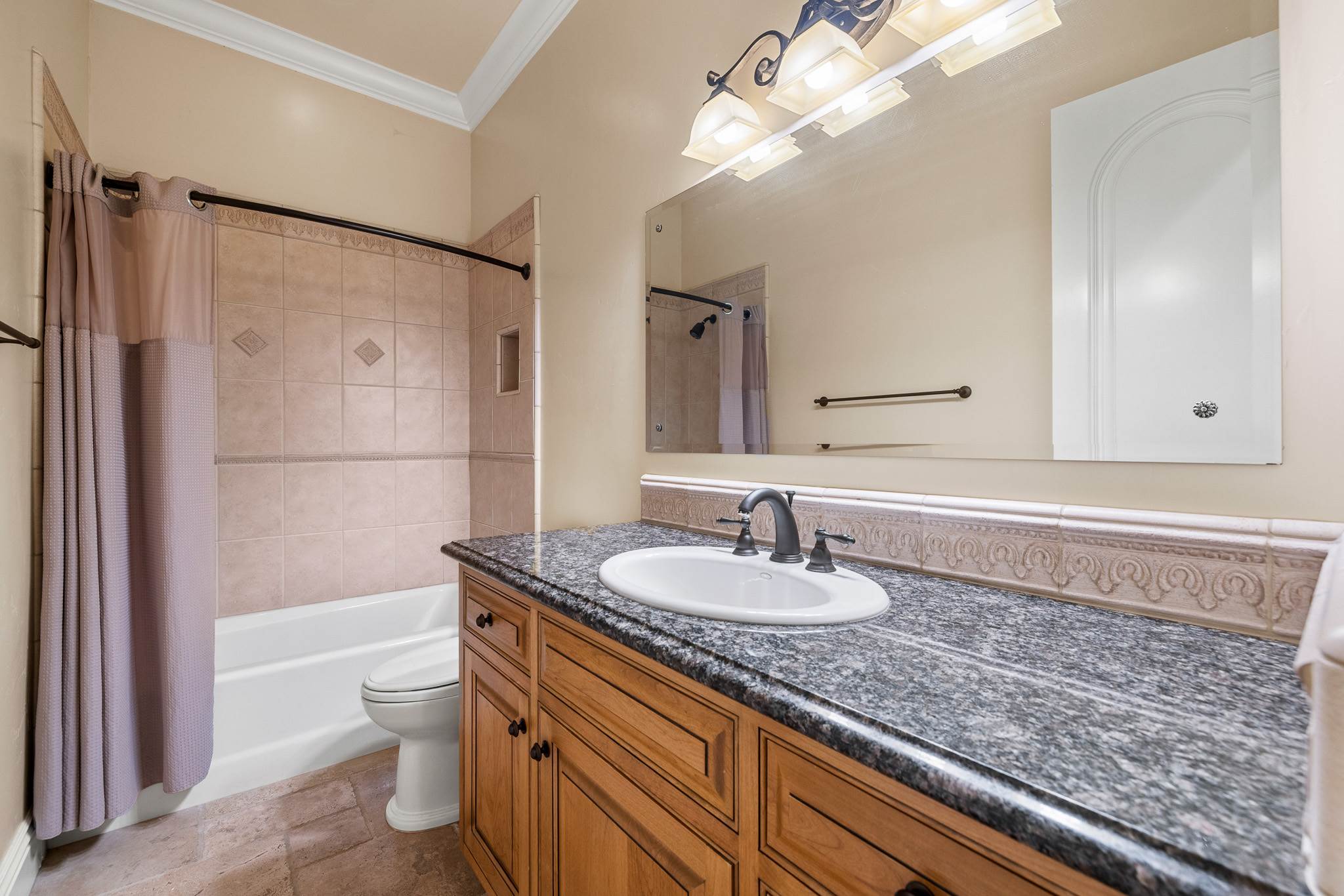 12750 Macdonald Drive, Ojai, CA 93023