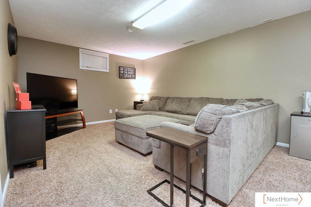 1709 SW 21St Street, Lincoln, NE 68522