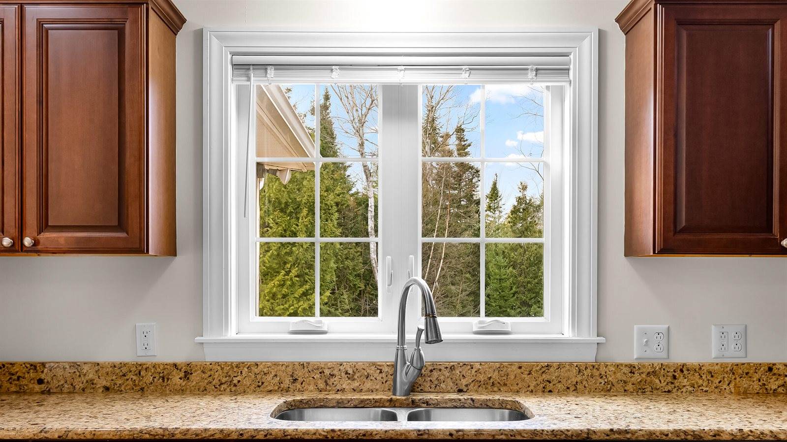 183 Skyline Road, Bangor, ME 04401