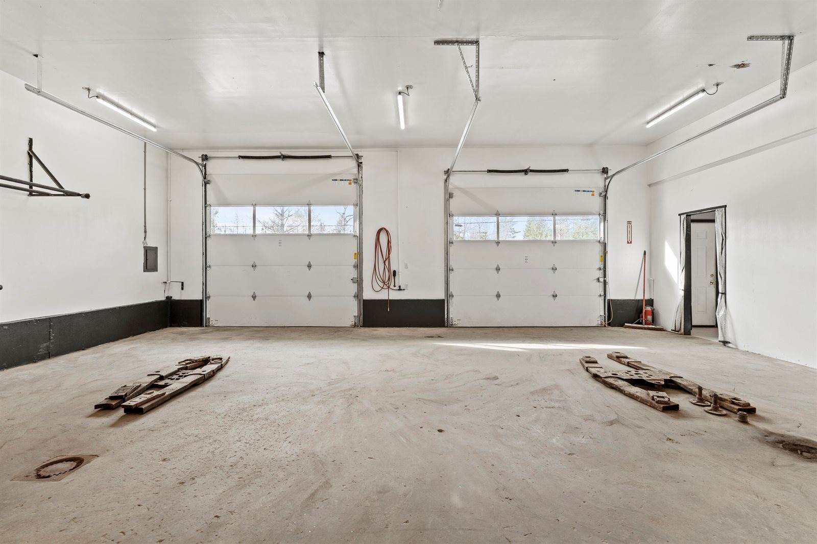 470 North Dexter Road, Sangerville, ME 04479