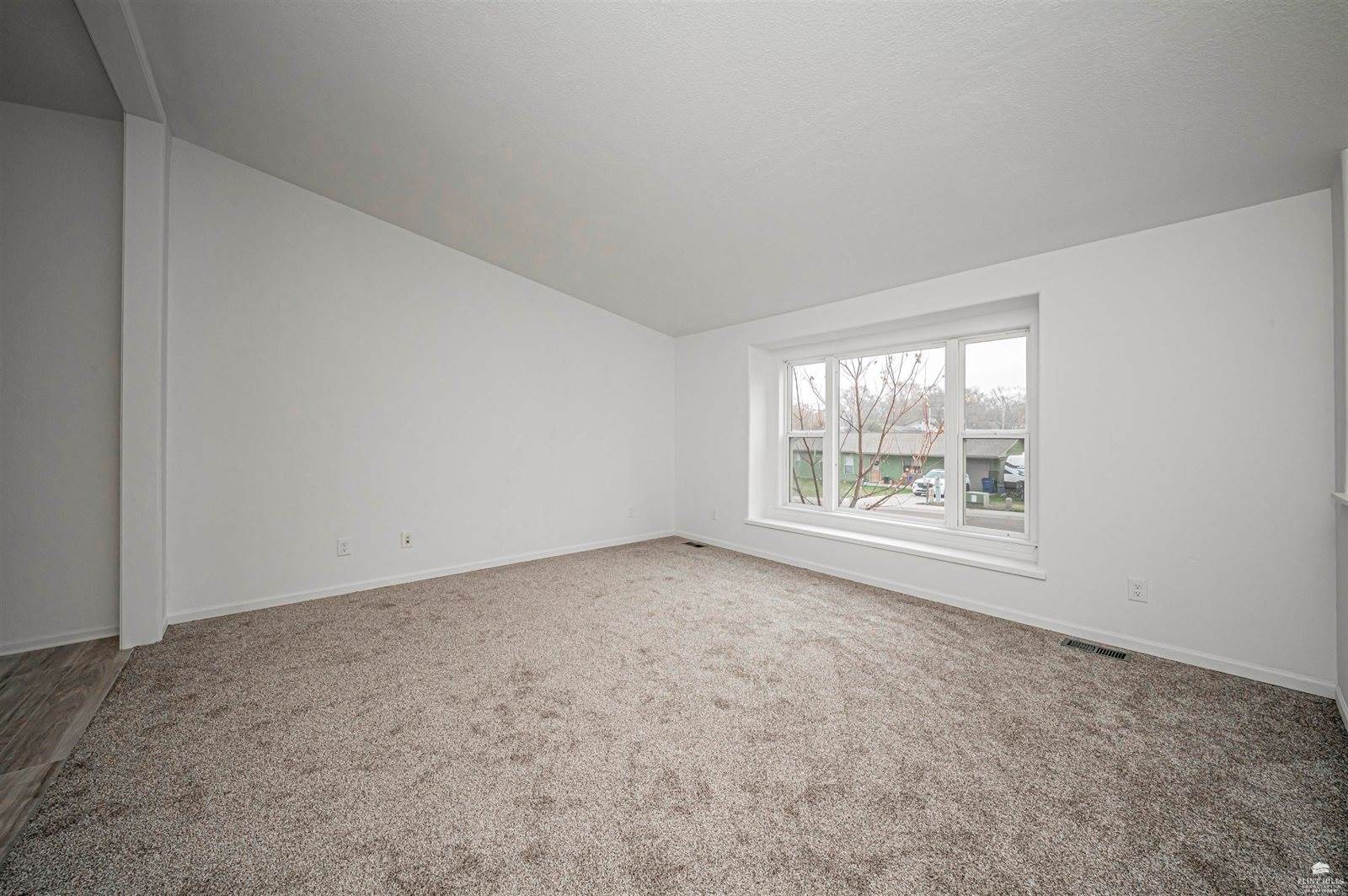 604 Jerry Drive, Junction City, KS 66441