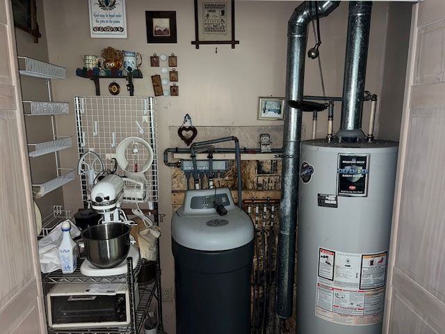 701 S Chestnut St, McPherson, KS 67460