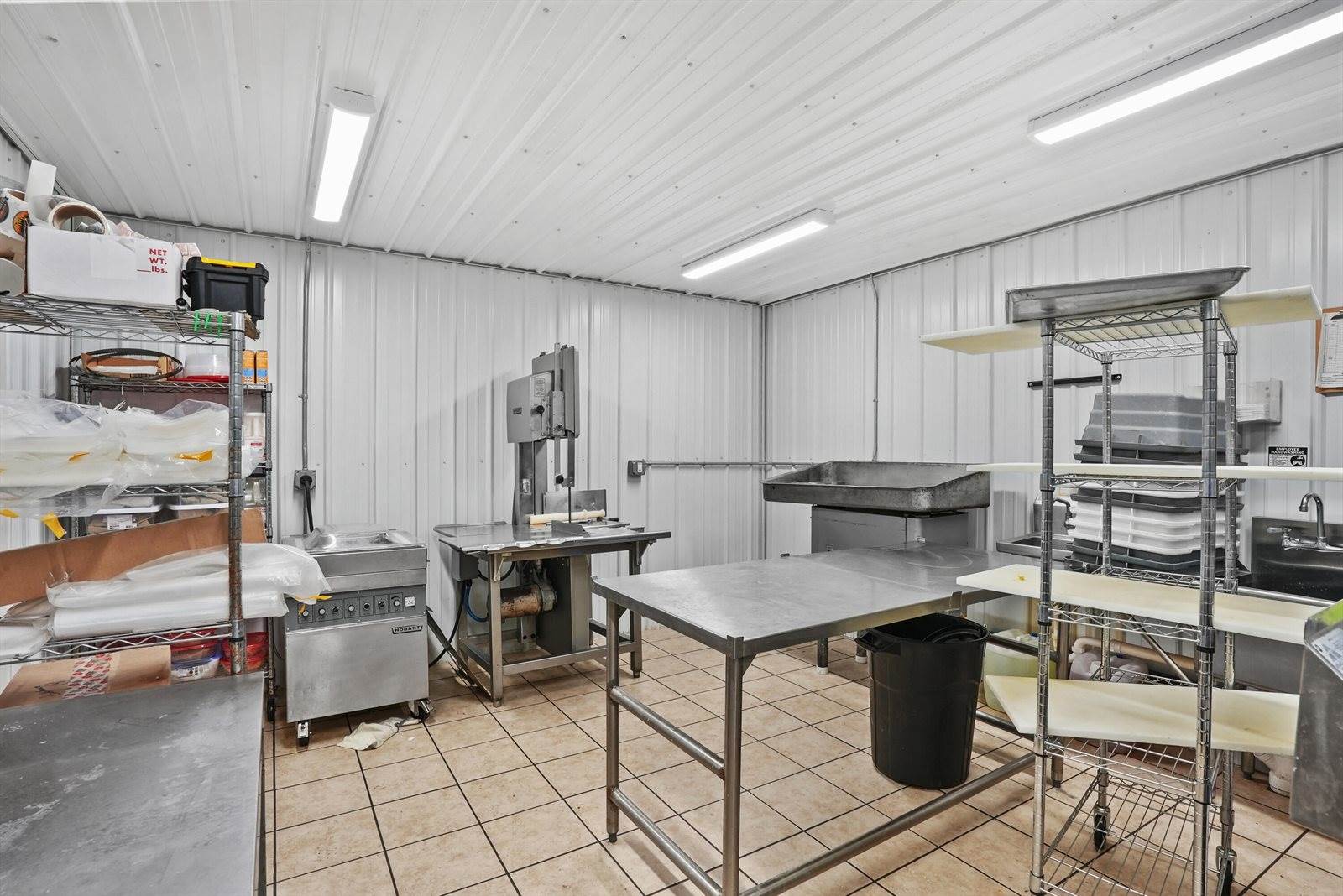 2121 West Houghton Lake Drive, Prudenville, MI 48651