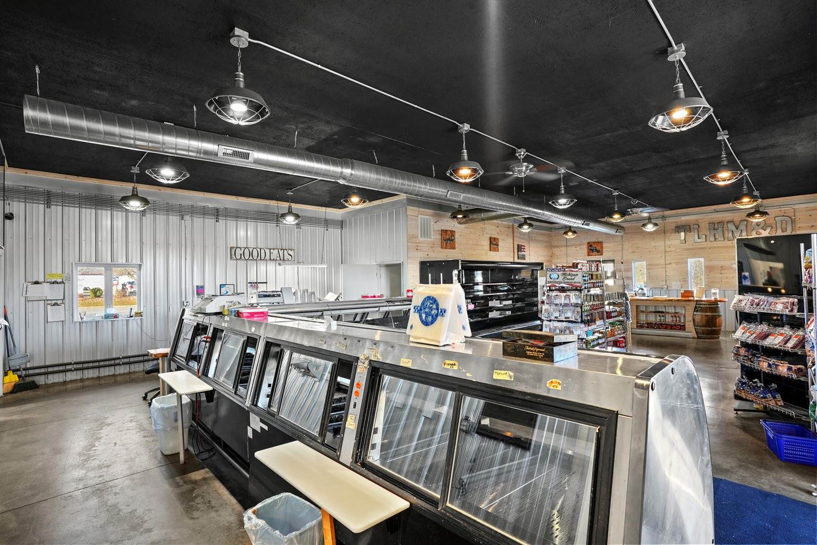 2121 West Houghton Lake Drive, Prudenville, MI 48651