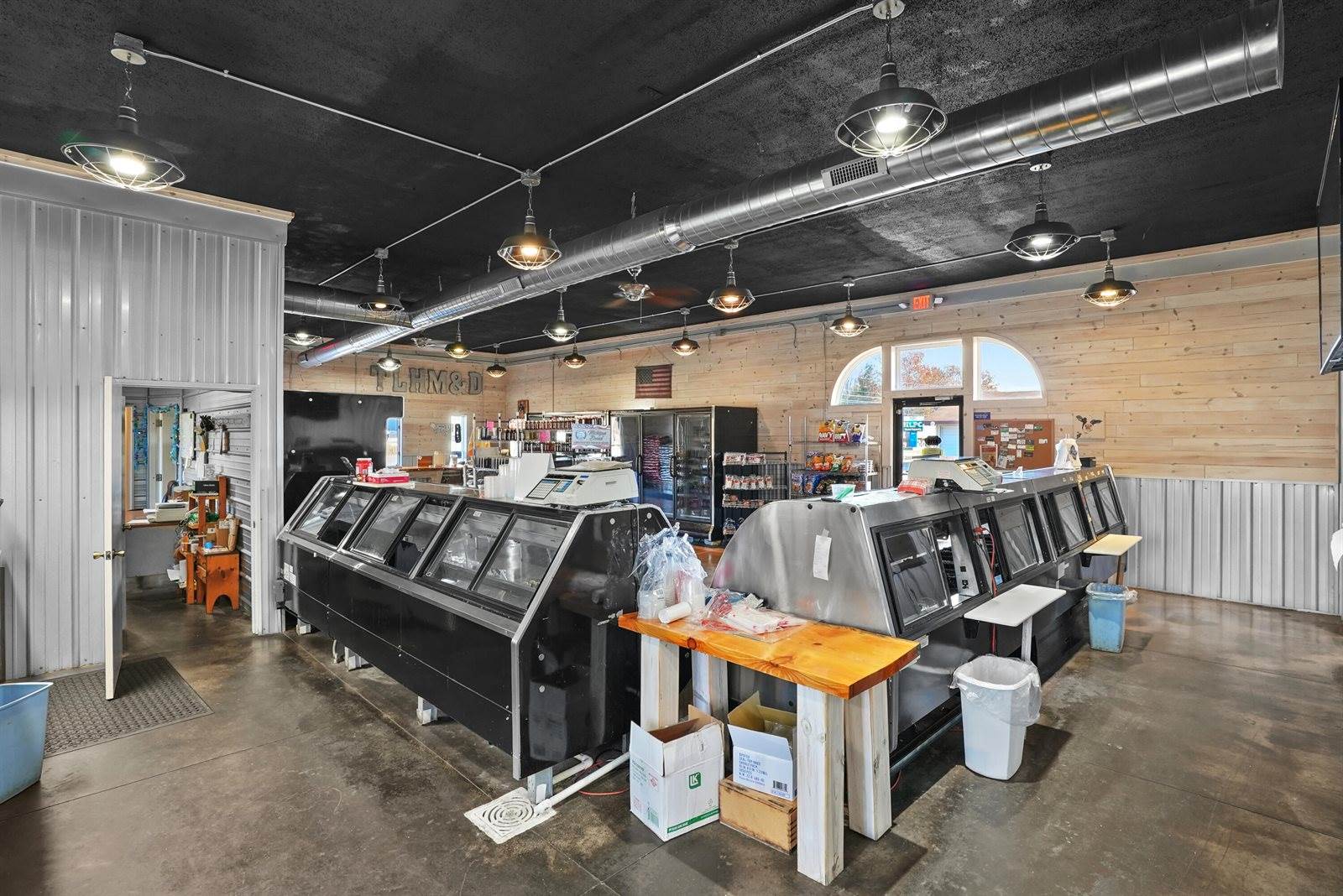 2121 West Houghton Lake Drive, Prudenville, MI 48651