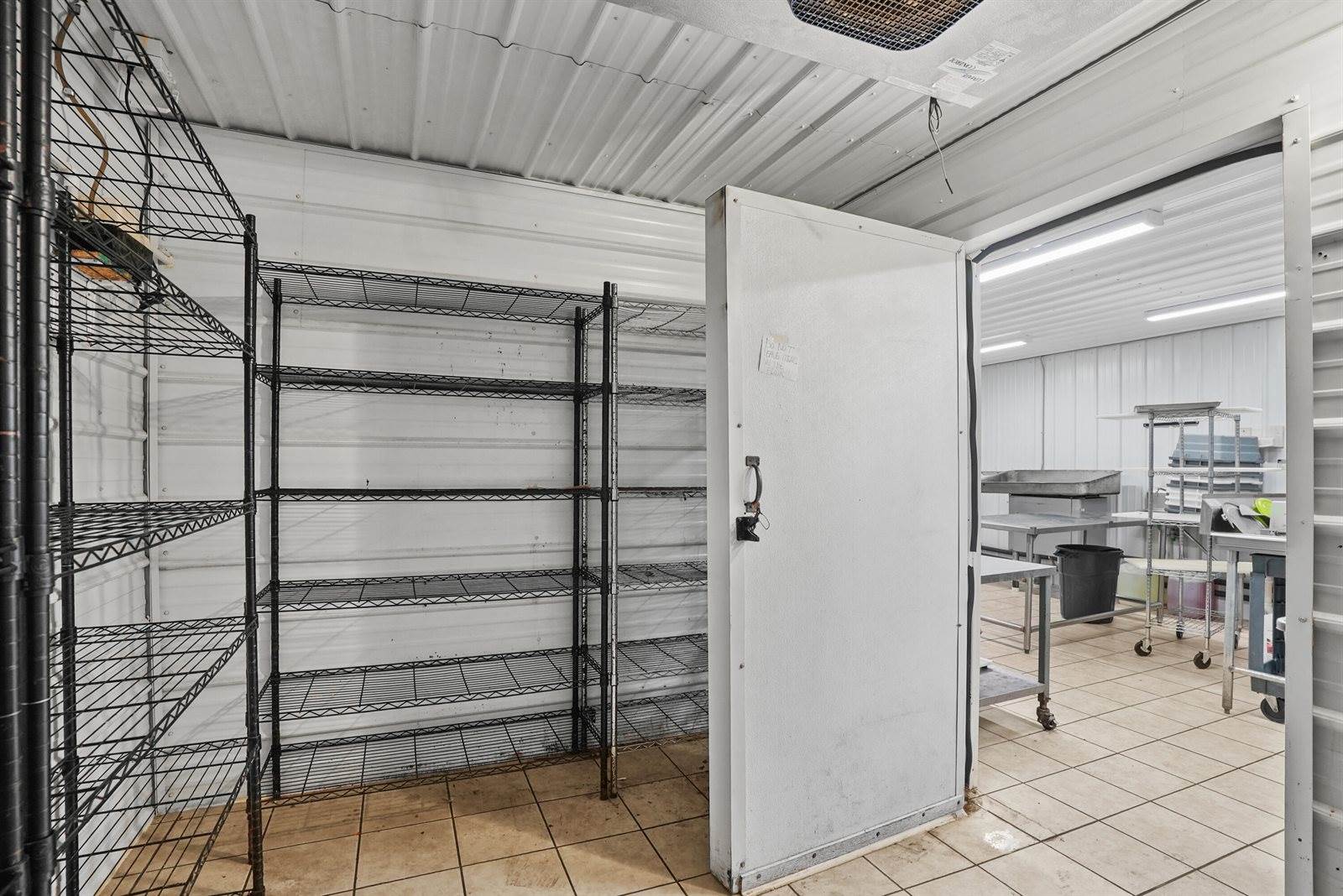 2121 West Houghton Lake Drive, Prudenville, MI 48651