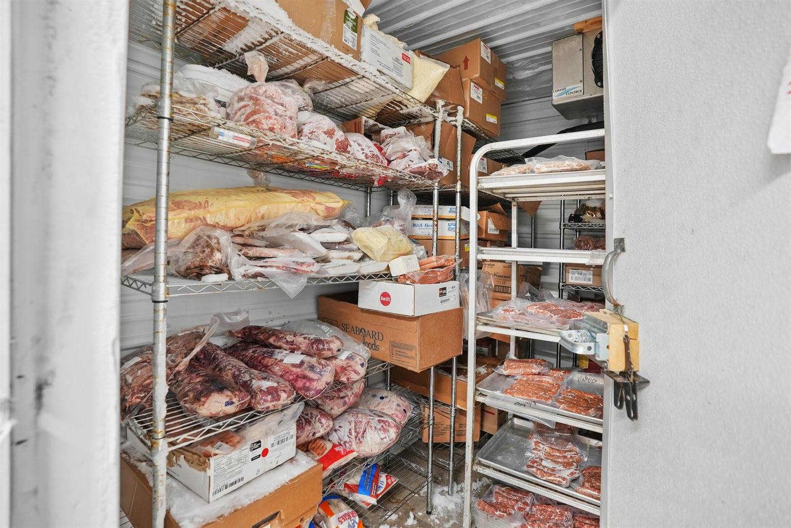 2121 West Houghton Lake Drive, Prudenville, MI 48651