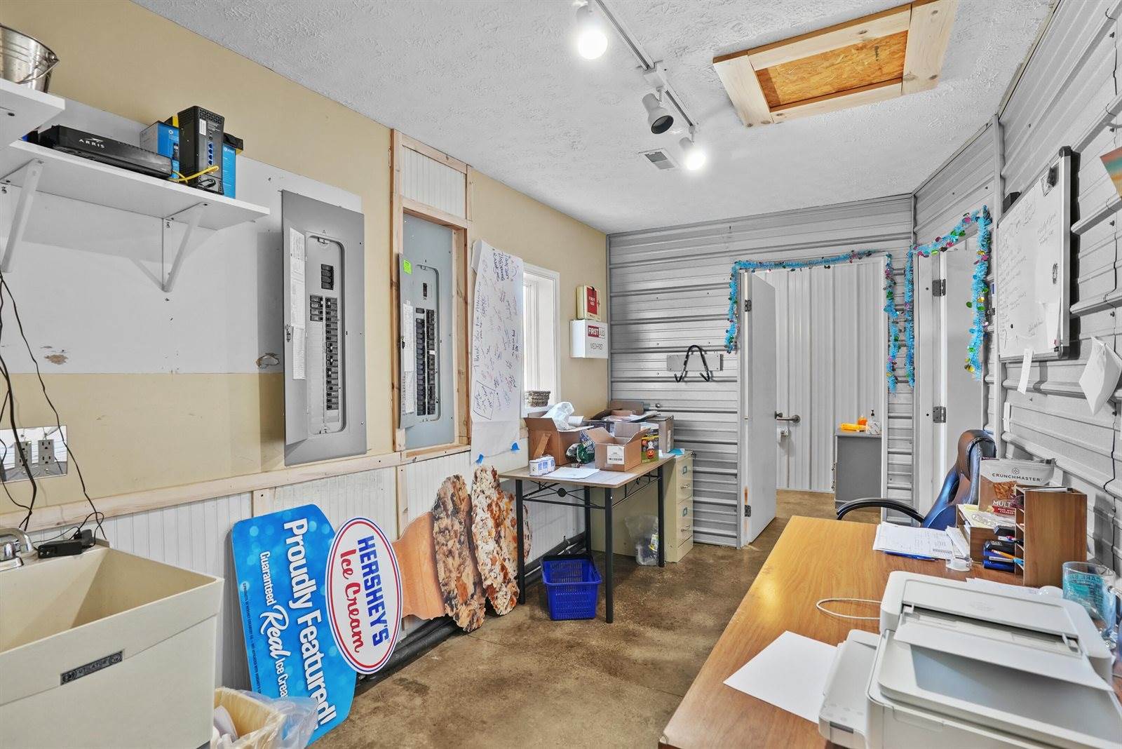 2121 West Houghton Lake Drive, Prudenville, MI 48651