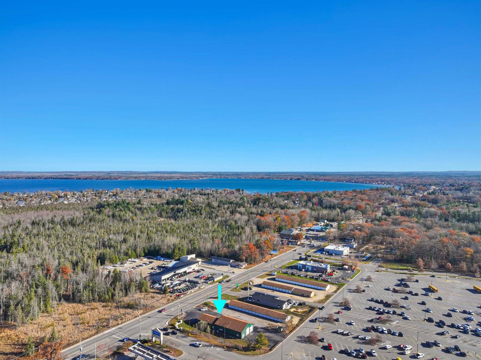 2121 West Houghton Lake Drive, Prudenville, MI 48651