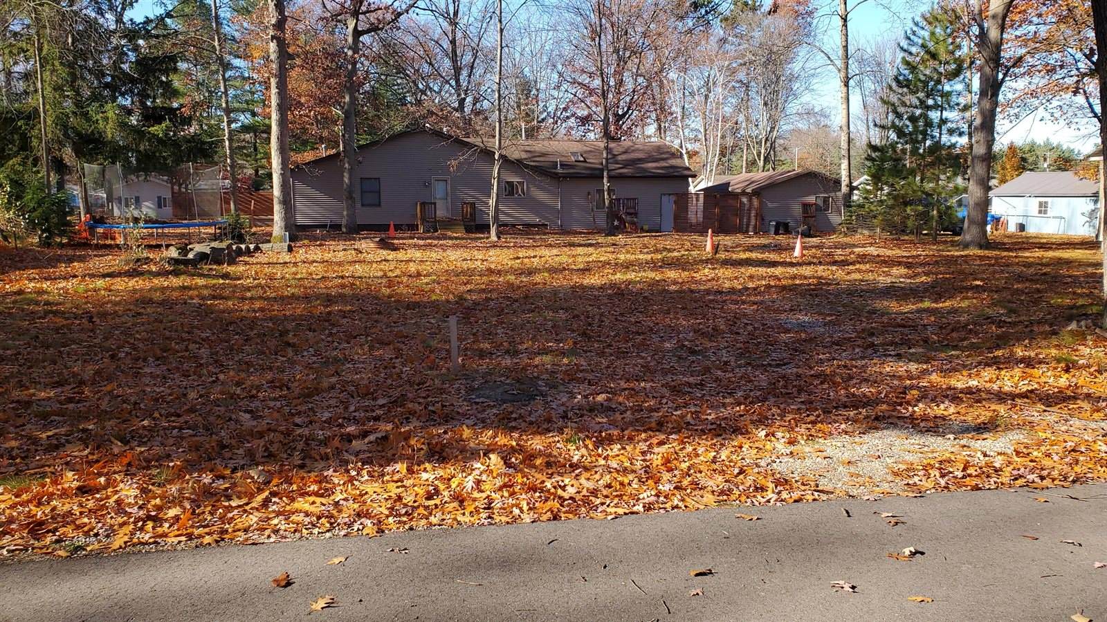 307 Oakwood Avenue, Prudenville, MI 48651