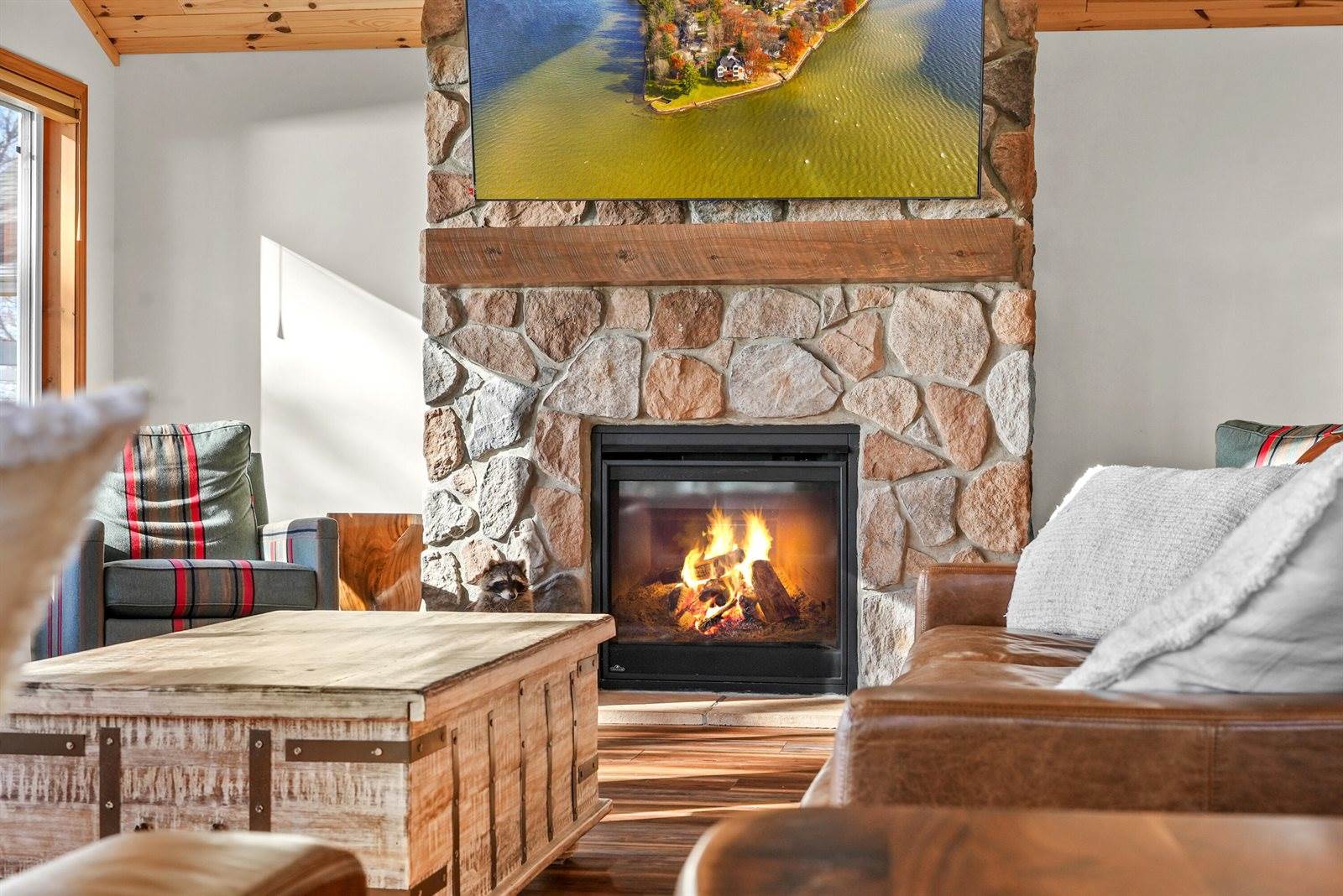 1245 Long Point Drive, Houghton Lake, MI 48629