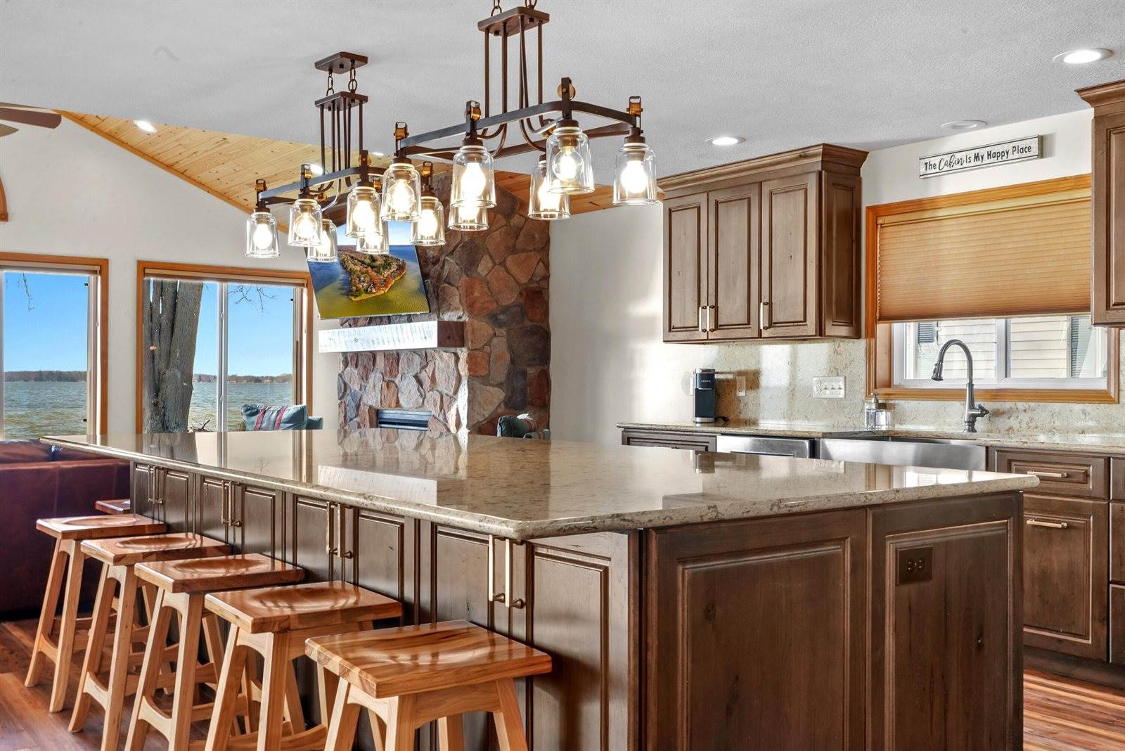 1245 Long Point Drive, Houghton Lake, MI 48629