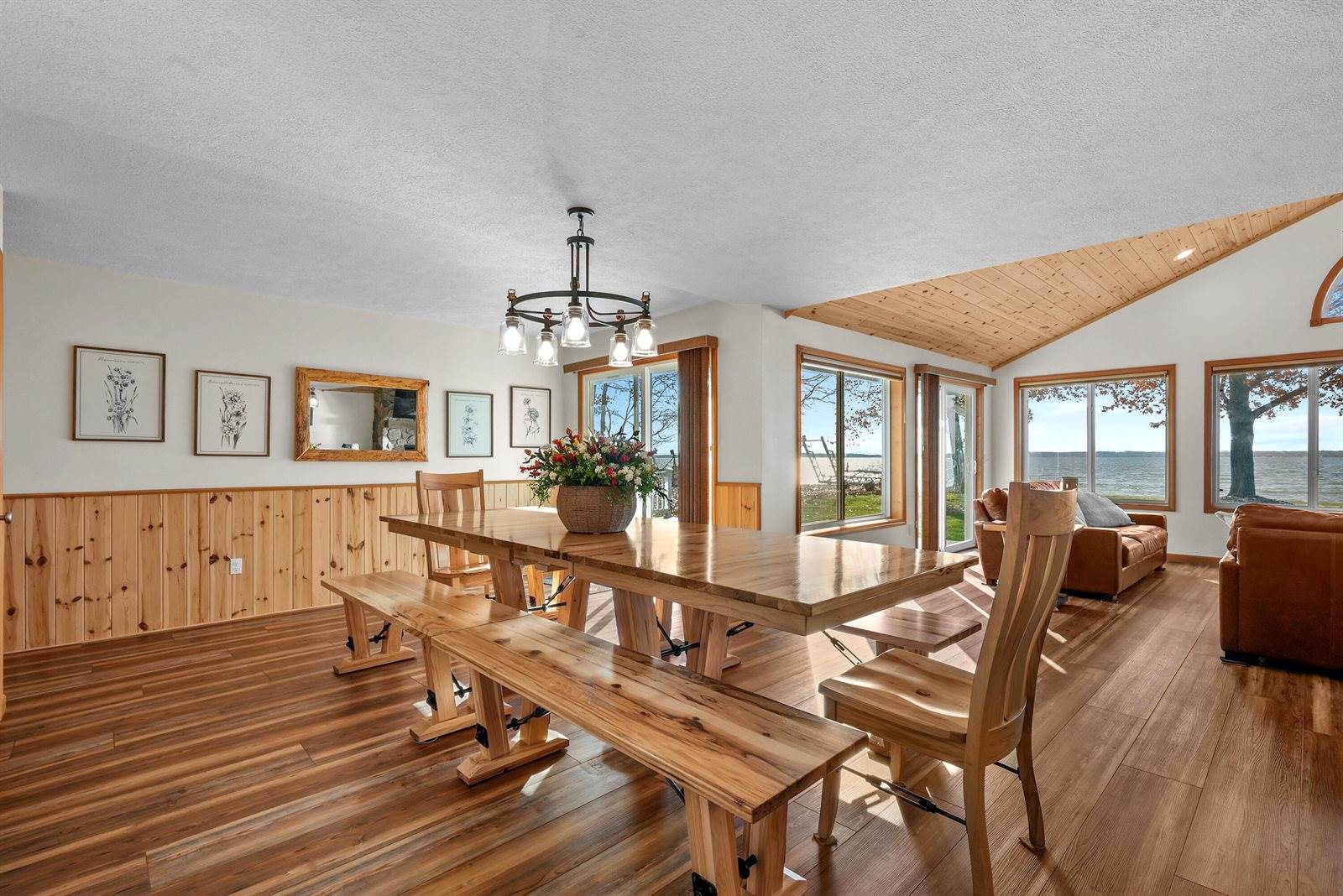 1245 Long Point Drive, Houghton Lake, MI 48629