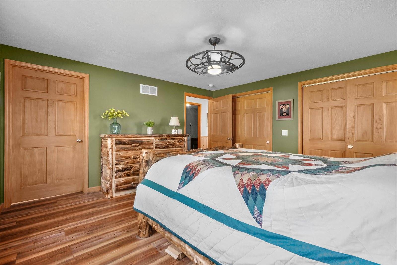 1245 Long Point Drive, Houghton Lake, MI 48629