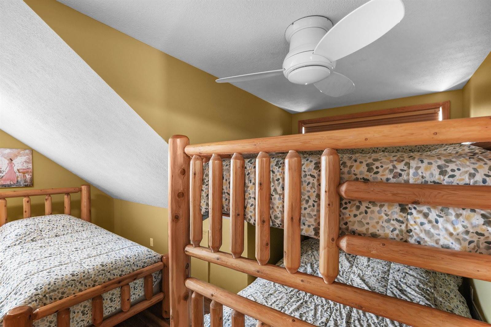 1245 Long Point Drive, Houghton Lake, MI 48629