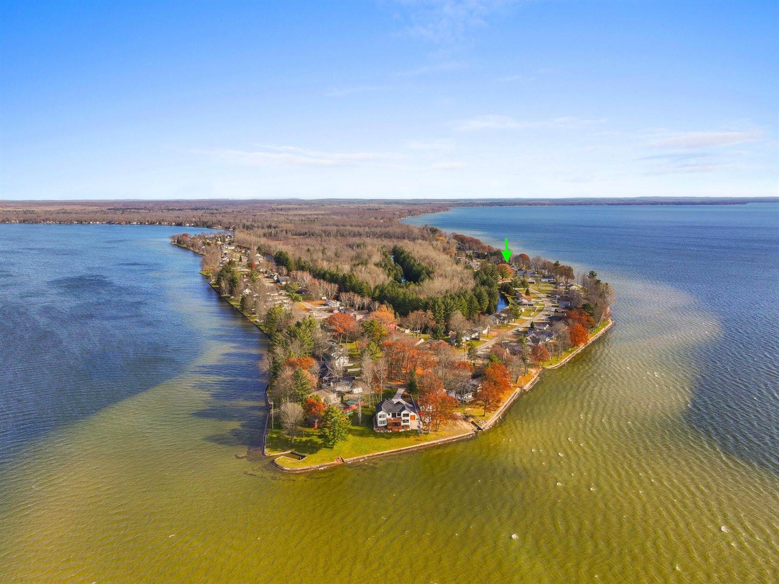 1245 Long Point Drive, Houghton Lake, MI 48629