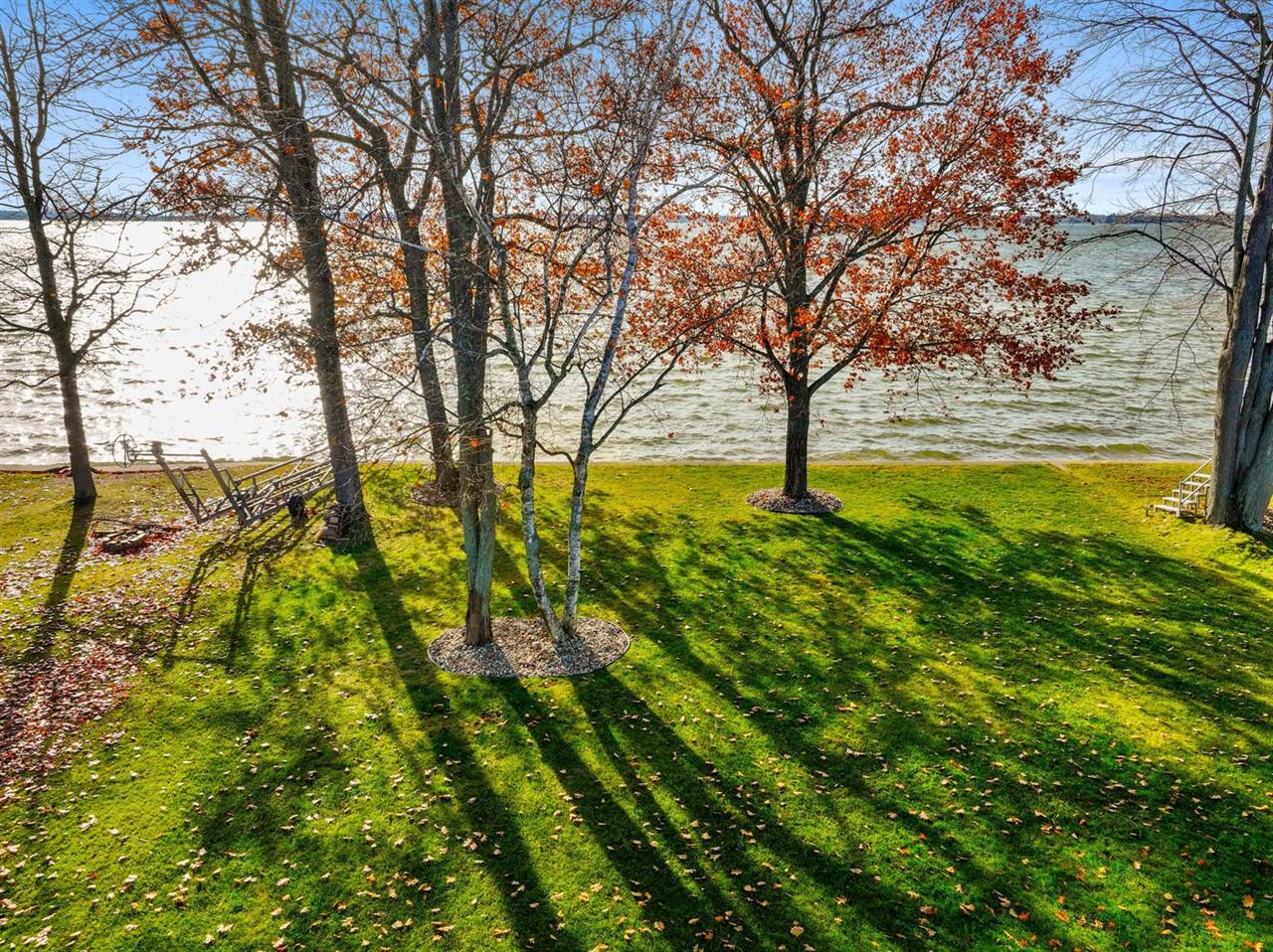 1245 Long Point Drive, Houghton Lake, MI 48629