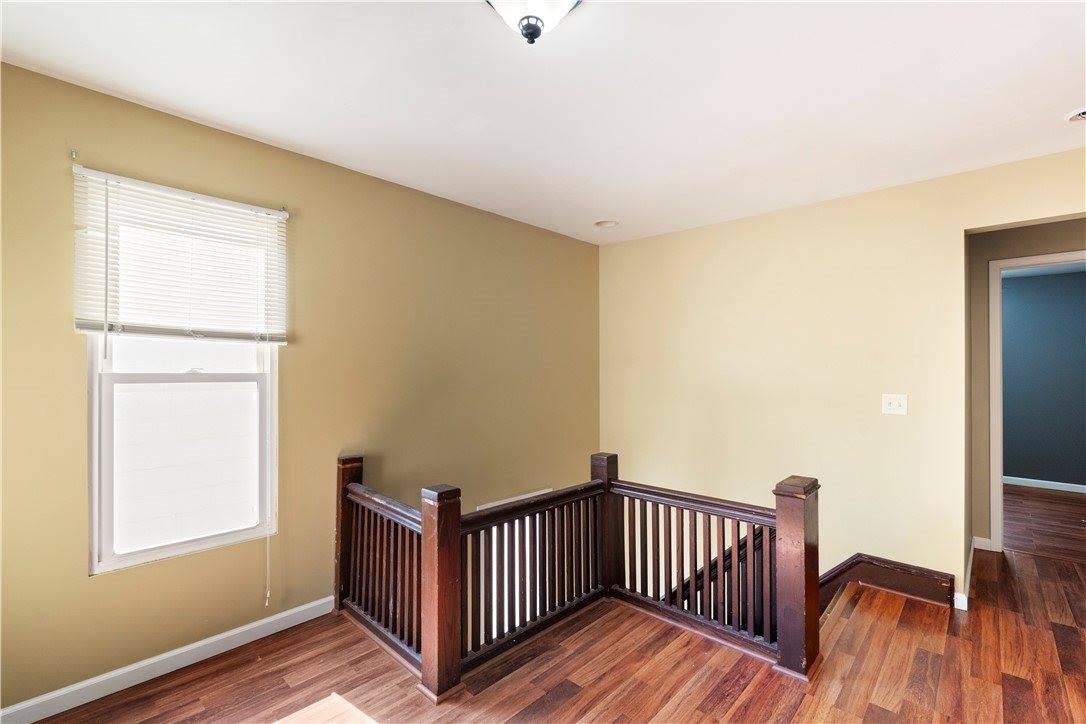 27 Butternut Street, Lyons, NY 14489