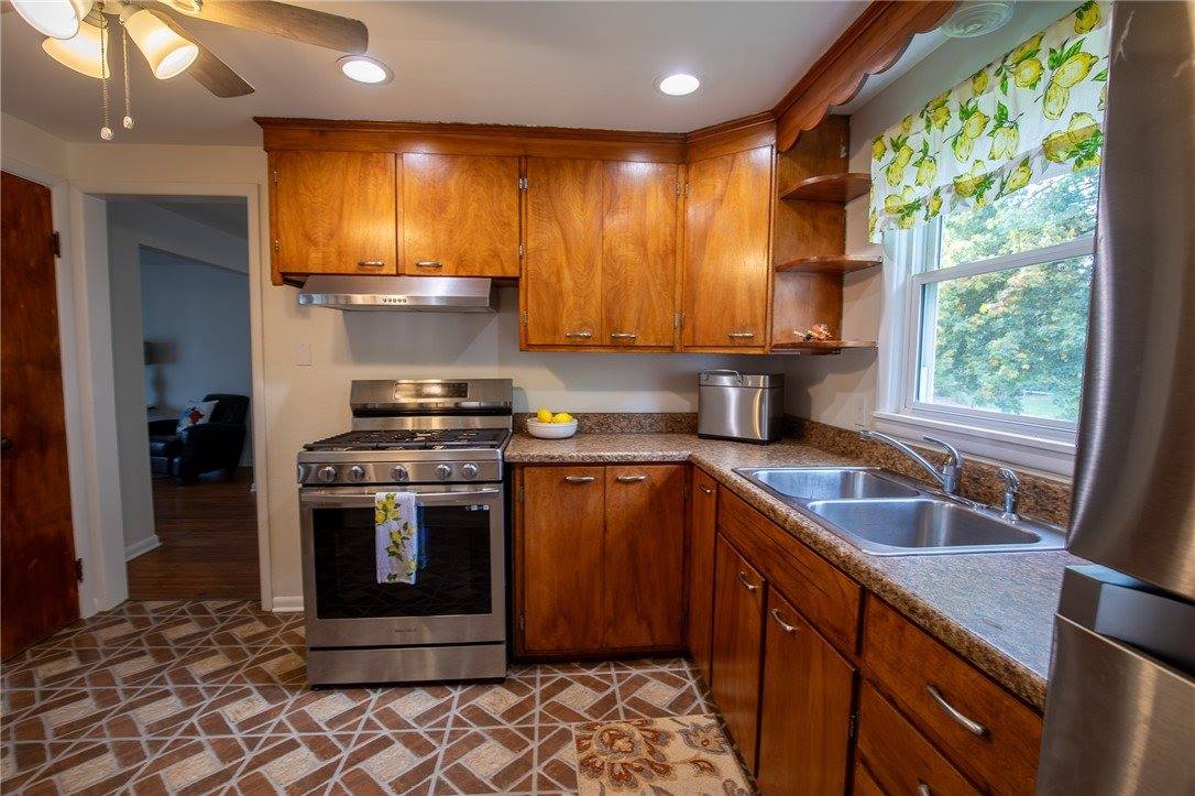 187 Harvest Drive, Greece, NY 14626