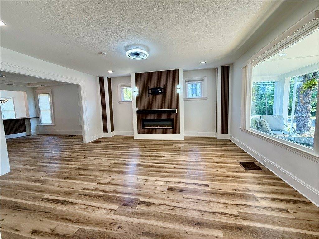 18 Main Street, Phelps, NY 14532