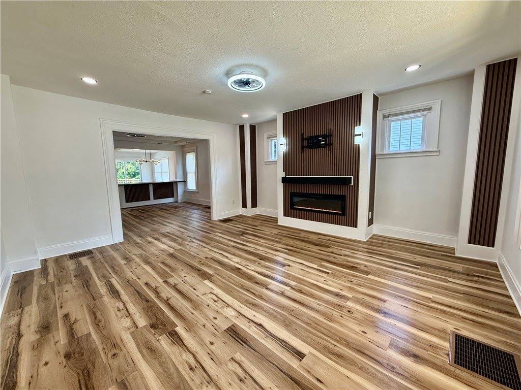 18 Main Street, Phelps, NY 14532