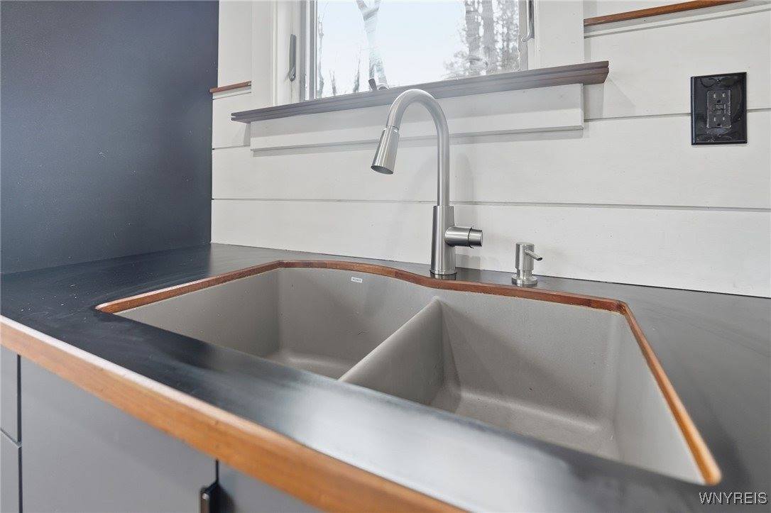 64 Summerset Drive, Java, NY 14009