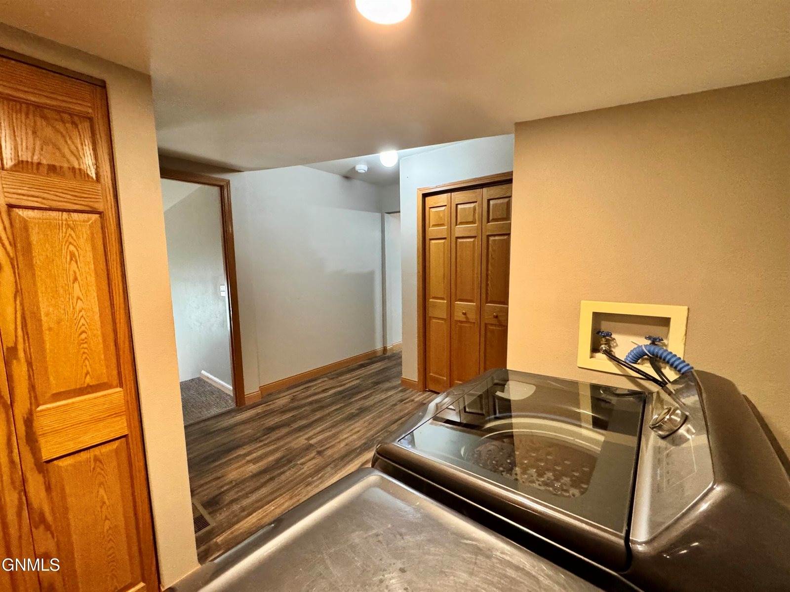 1533 53rd Street West, Williston, ND 58801