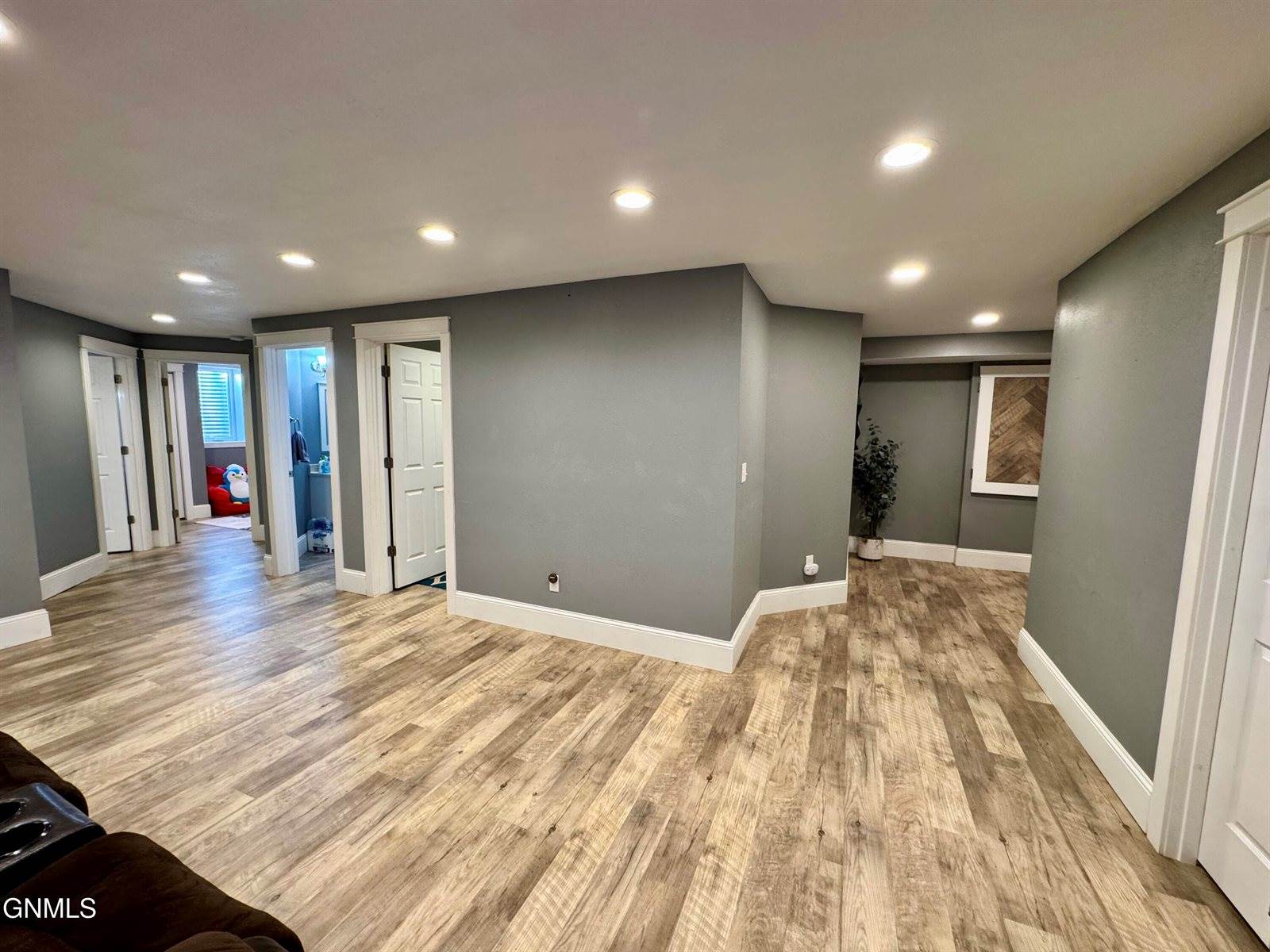 1533 53rd Street West, Williston, ND 58801