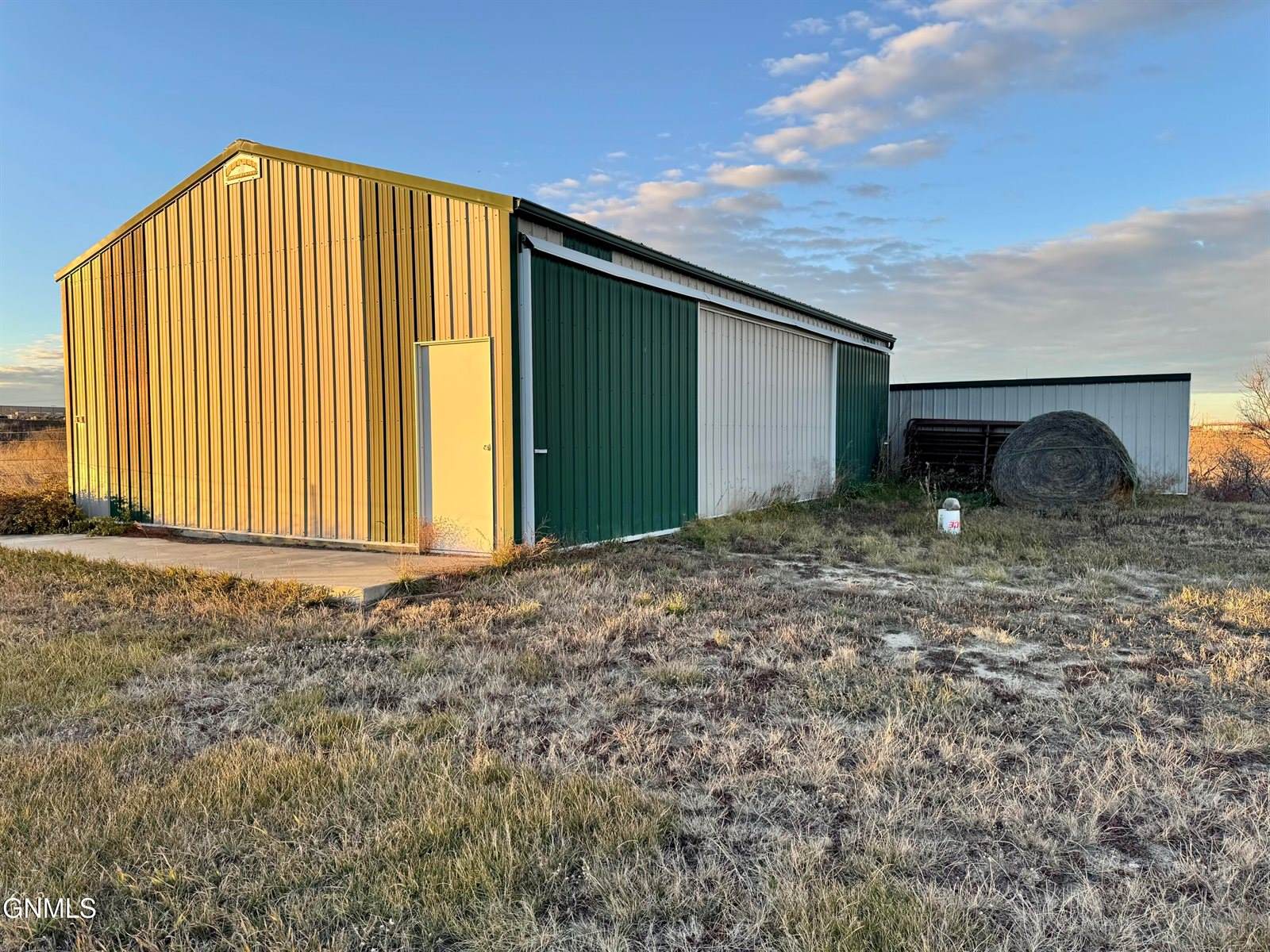 1533 53rd Street West, Williston, ND 58801