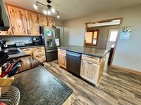 1533 53rd Street West, Williston, ND 58801