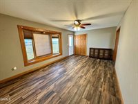 1533 53rd Street West, Williston, ND 58801