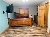 1533 53rd Street West, Williston, ND 58801