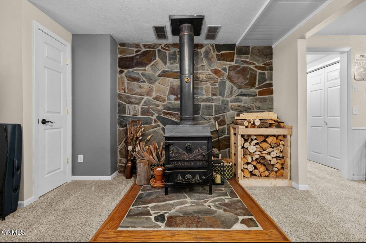 5045 132nd Trail NW, Williston, ND 58801