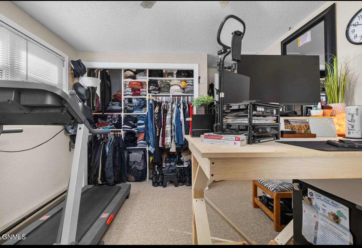 5045 132nd Trail NW, Williston, ND 58801