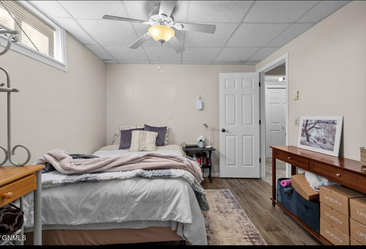 5045 132nd Trail NW, Williston, ND 58801