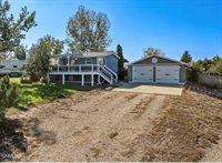 5045 132nd Trail NW, Williston, ND 58801