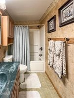 102 9th Avenue SE, Crosby, ND 58730