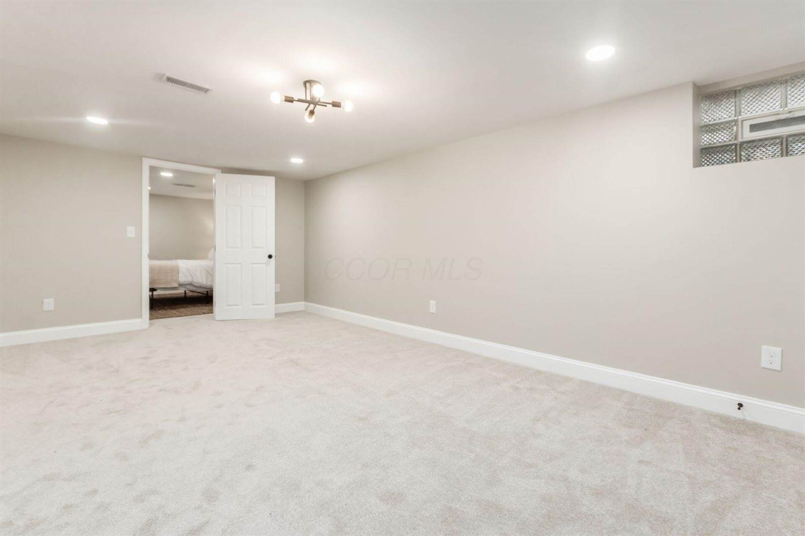 1120 Morning Street, Worthington, OH 43085